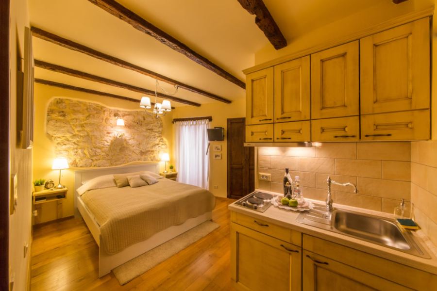 Villa Duketis room detail